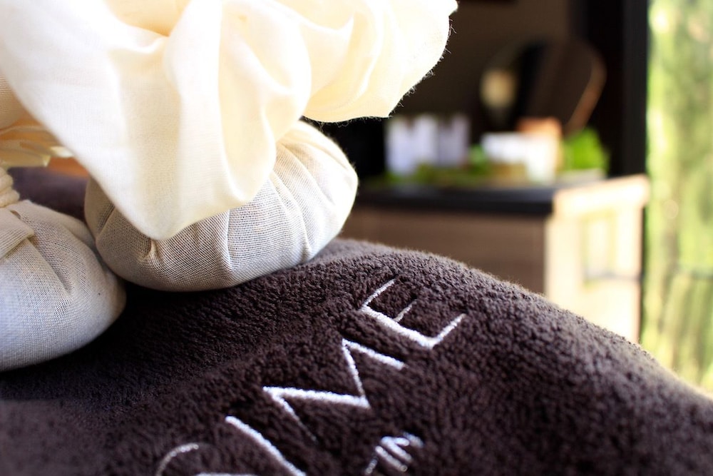 LE DOMAINE DES PRES VERTS SPA 13/50