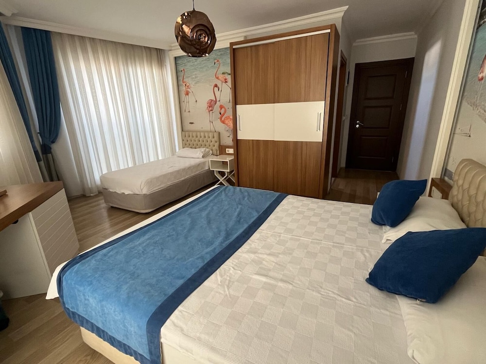 River Suite Hotel 13/24