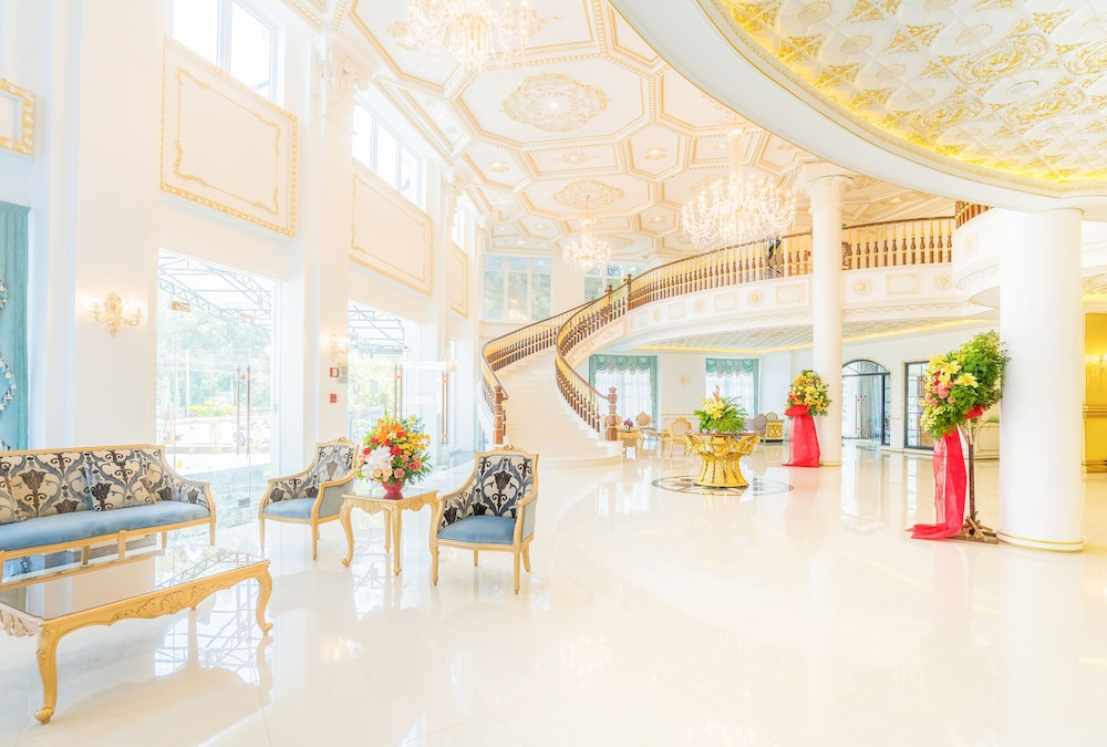Lafaayette Luxury Suites Baguio 7/50