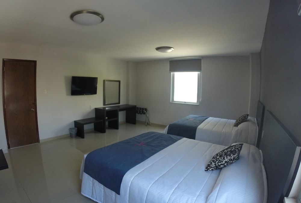 Hotel Haus Express 8/28