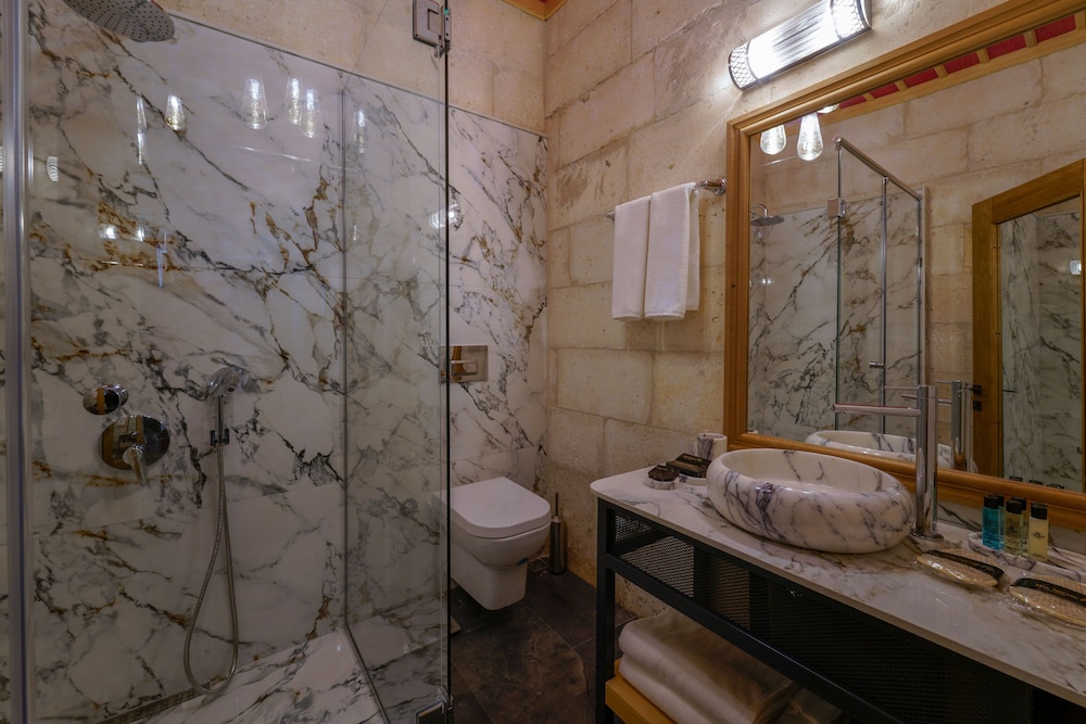The Niche Cave Hotel +12 Adult 36/50