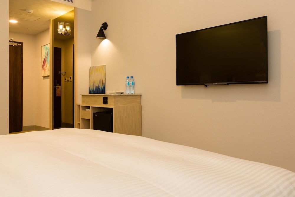 V-Hotel Vacation Hotel 11/41