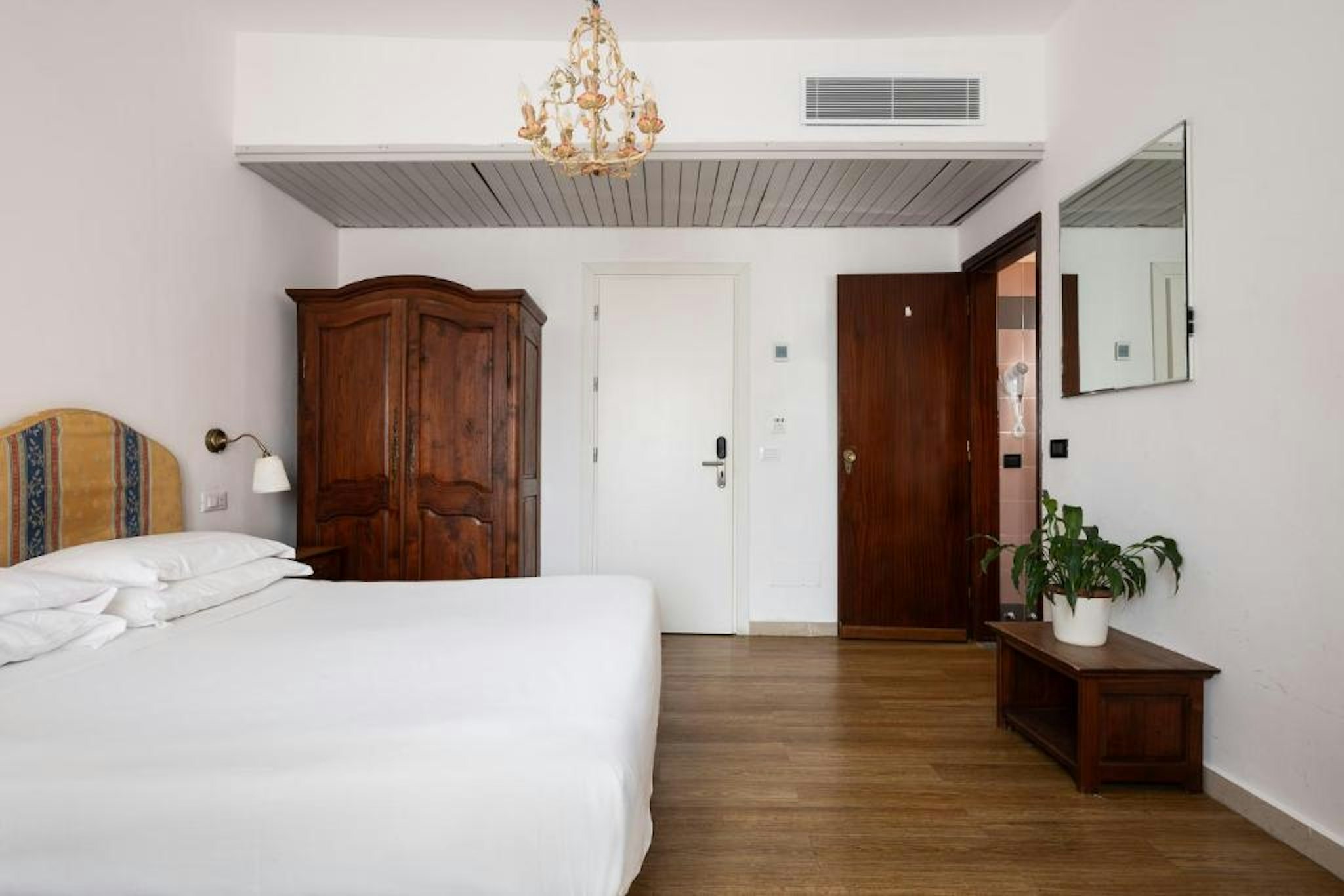 Hotel Verdi 42/67