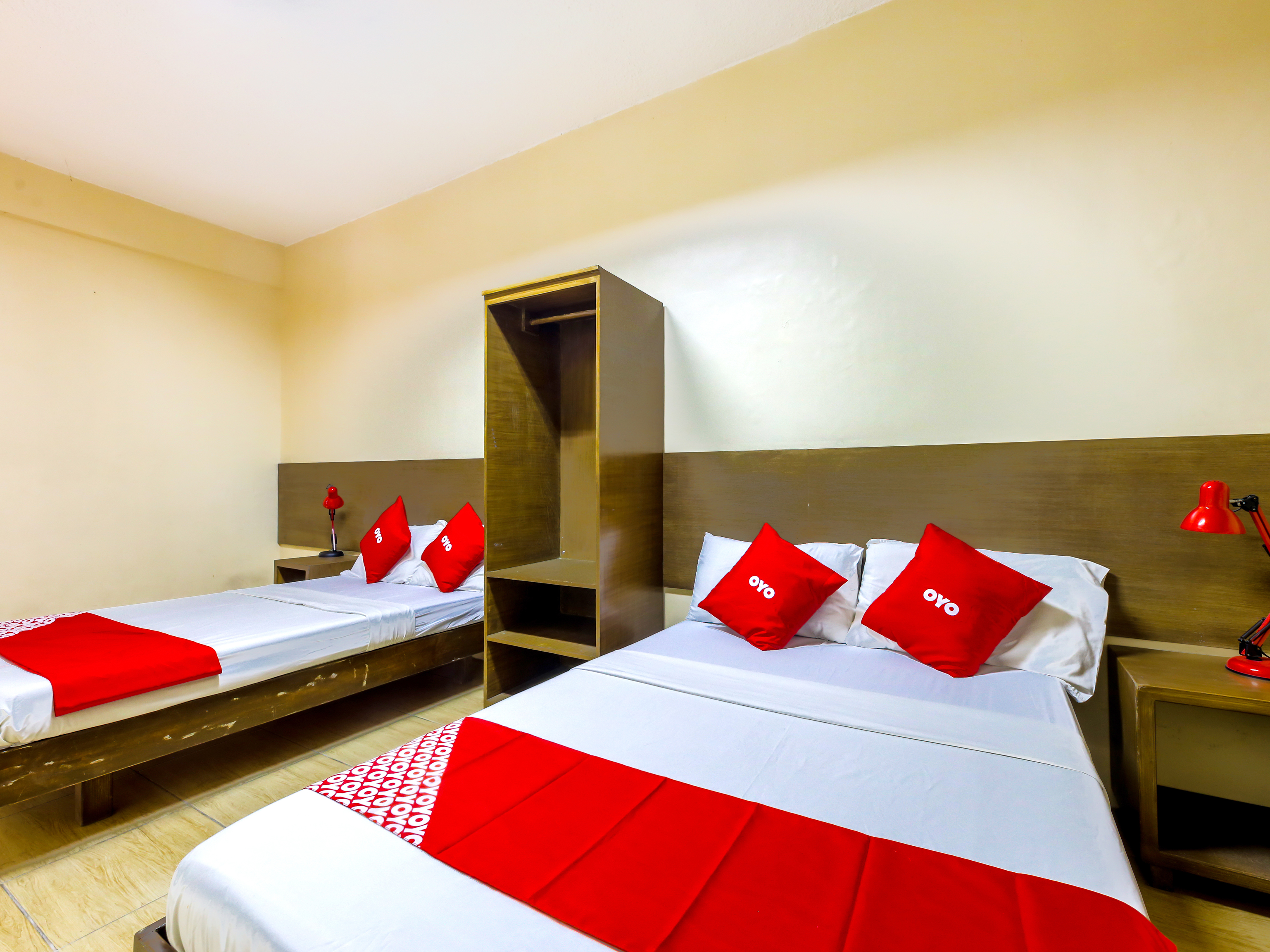 Metro Deluxe Residences 23/50