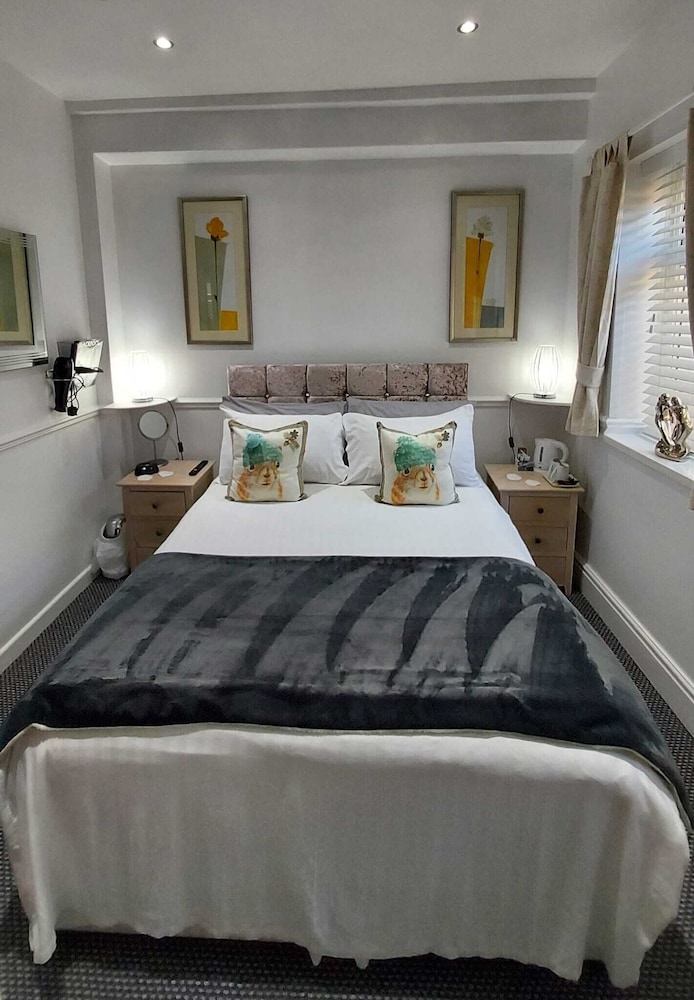 Rock Dene Hotel - Guest House 28/50