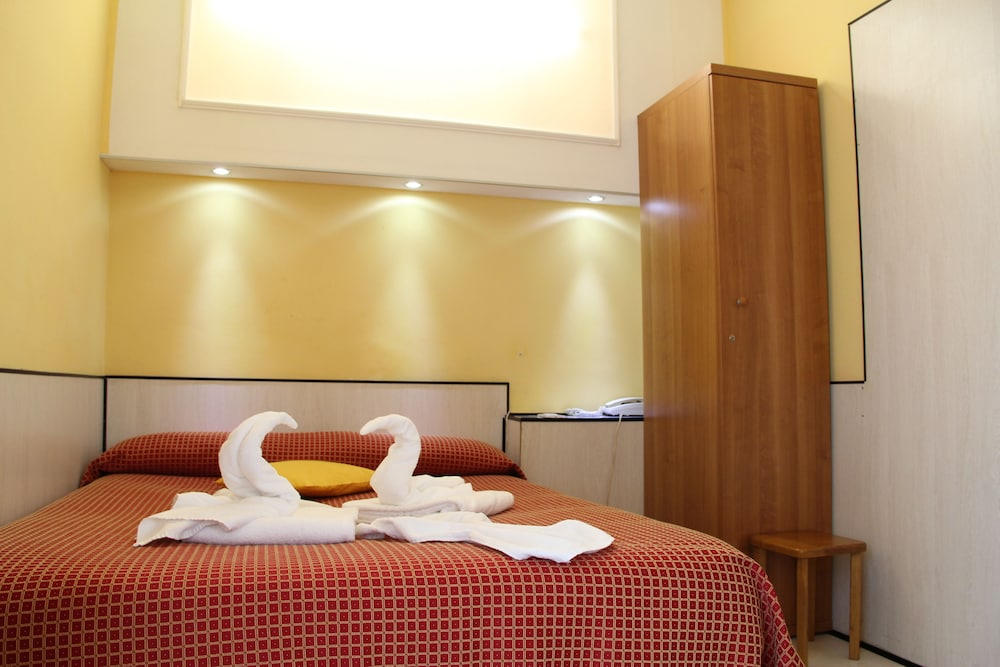 Hotel Lugano 5/28