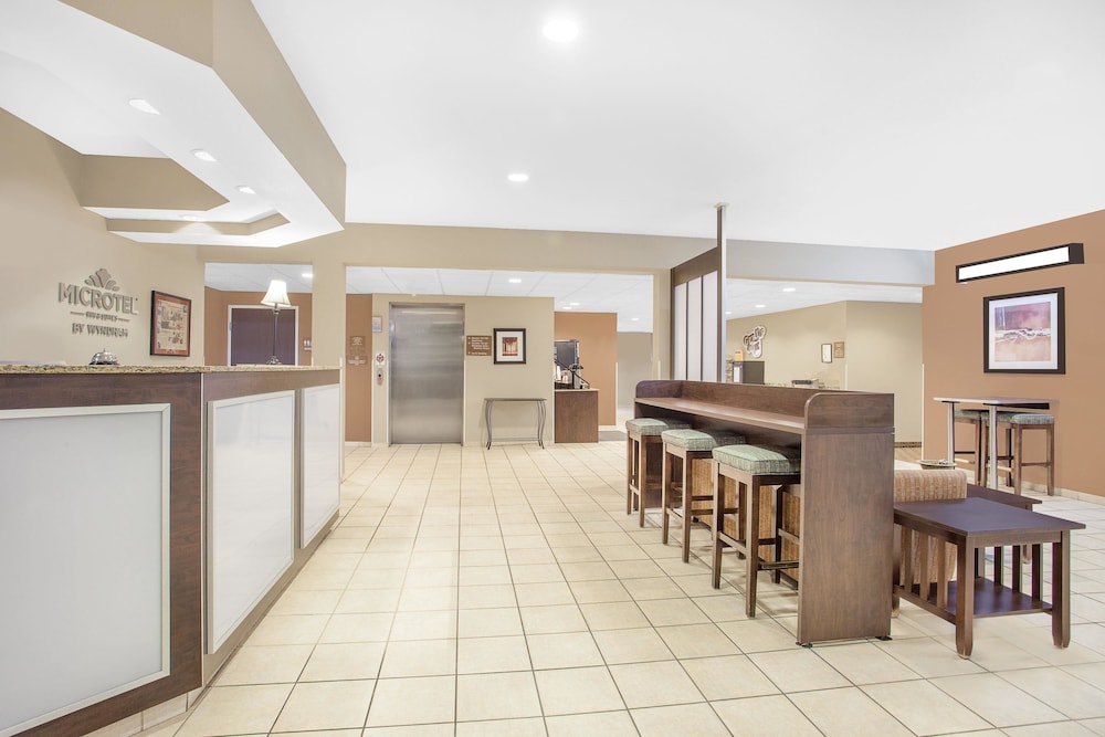 Microtel Inn & Suites by Wyndham Manchester 18/30