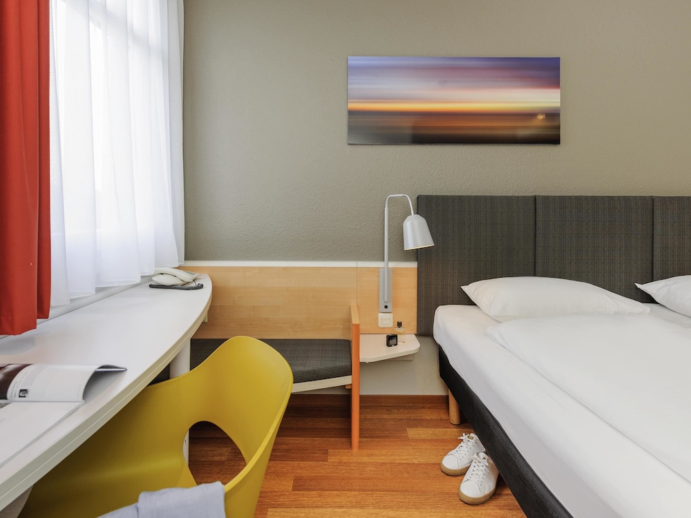 IBIS FRANKFURT MESSE WEST 24/61