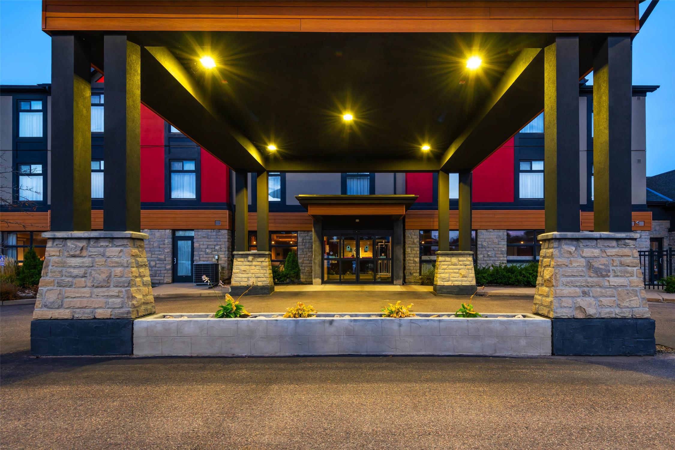 Quality Inn and Suites Petawawa 28/28
