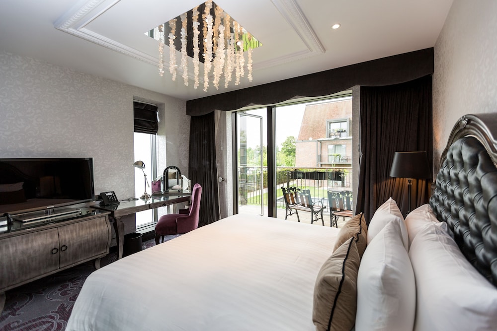 Hilton London Syon Park 24/81