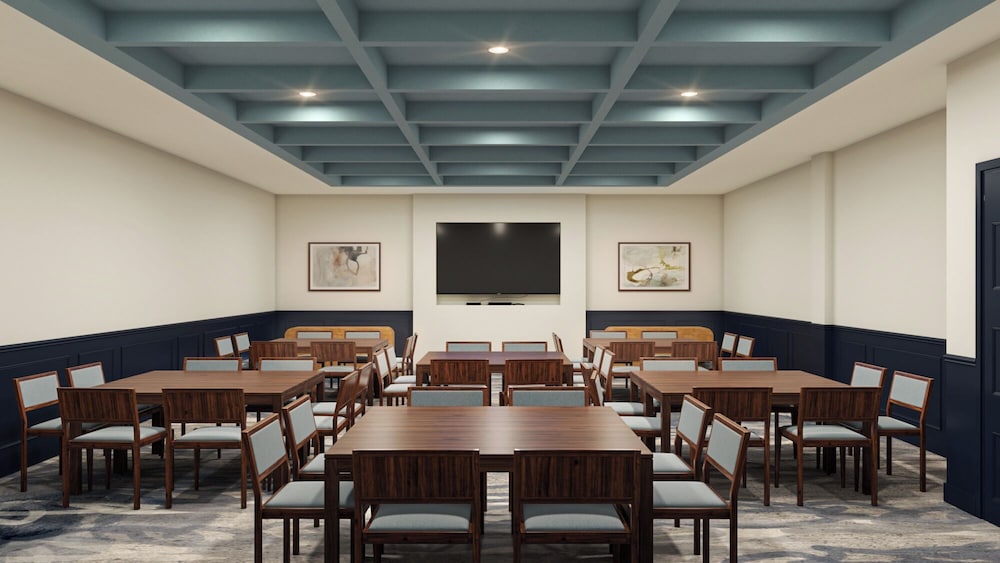The Seagate Hotel Spa 67/77