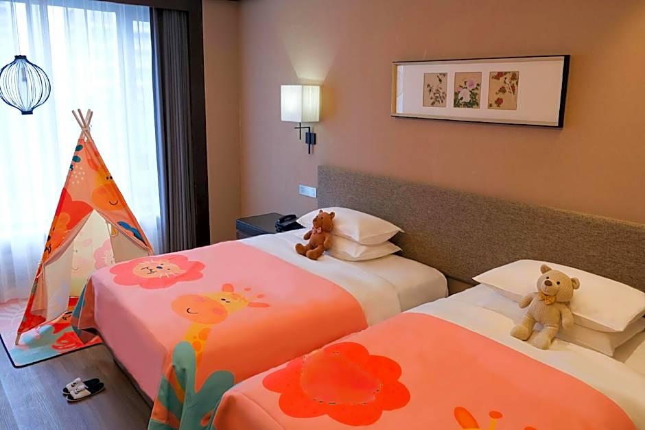 Kingdom Hotel Yiwu 15/55
