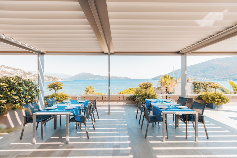 Palmon Bay Hotel and Spa 34/48
