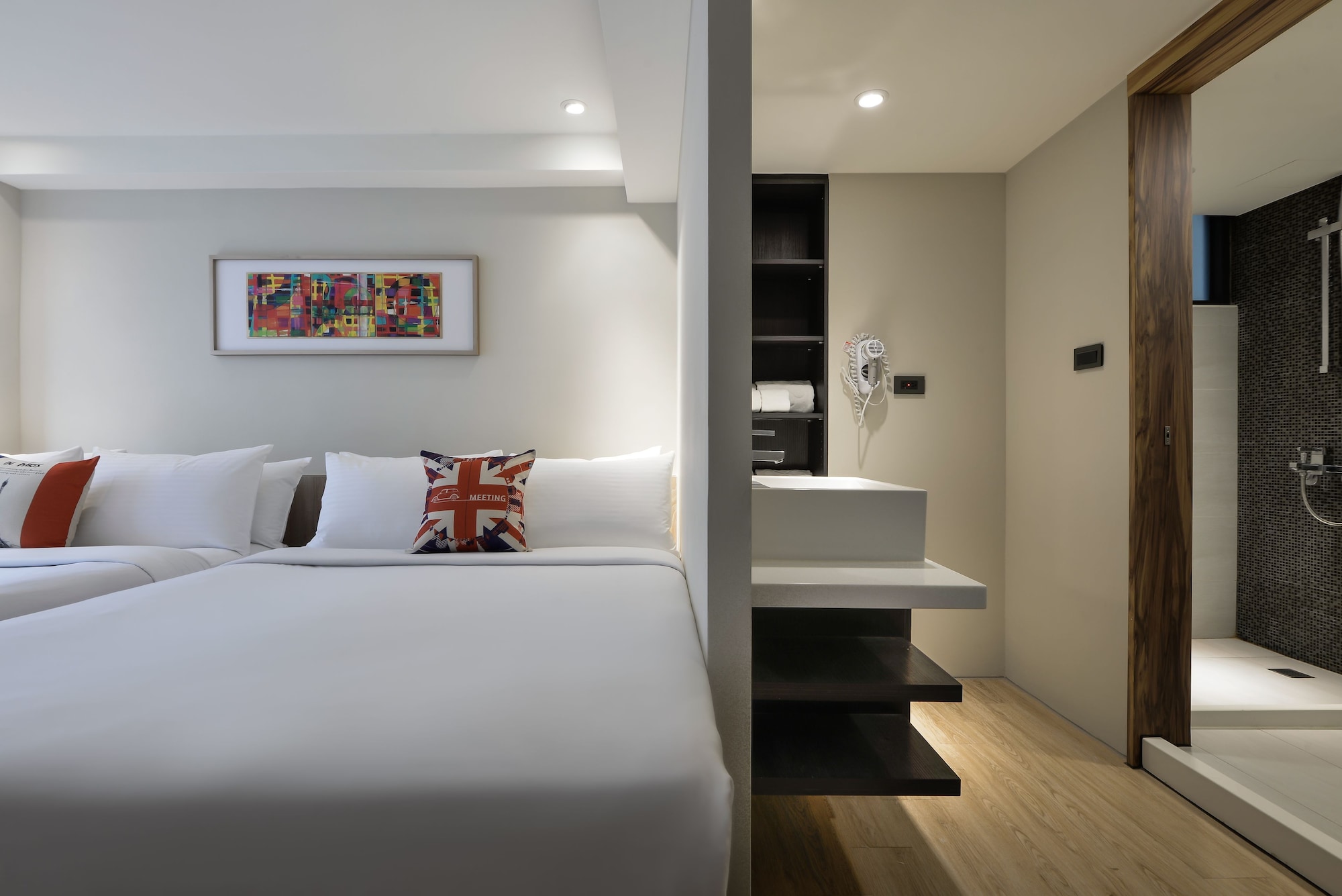 SUPERIOR, QUADRUPLE, 2 DOUBLE BEDS
