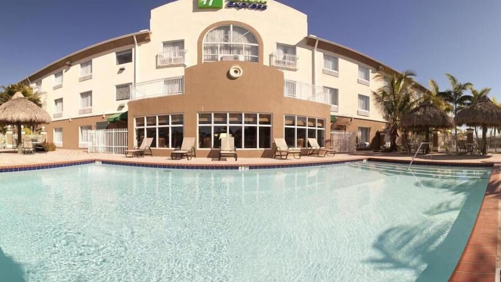 Holiday Inn Express Hotel And Suites Florida City Gateway To Keys 4/70