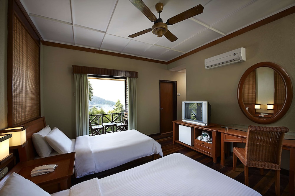 REDANG ISLAND RESORT 9/50