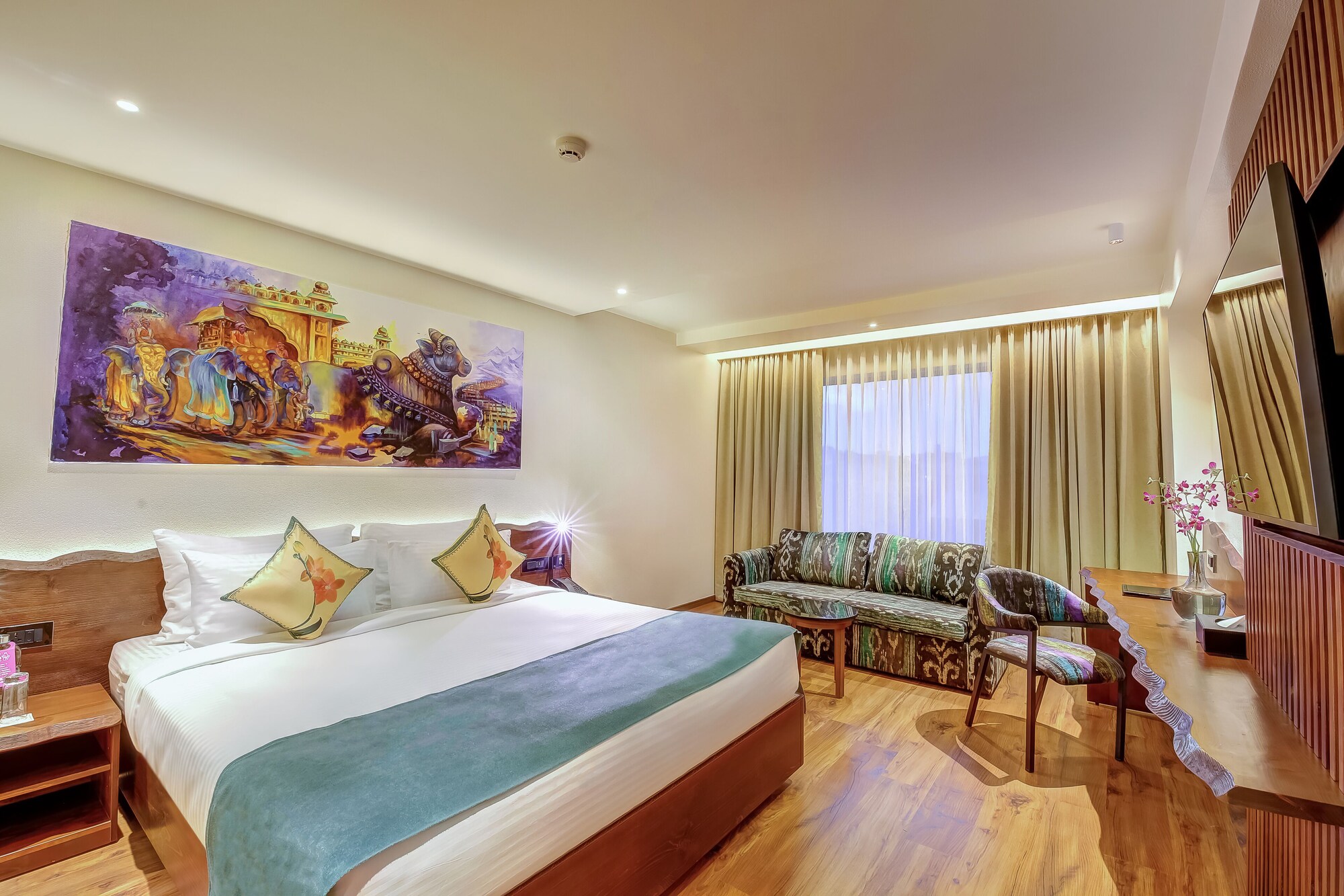 DELUXE, DOUBLE BED