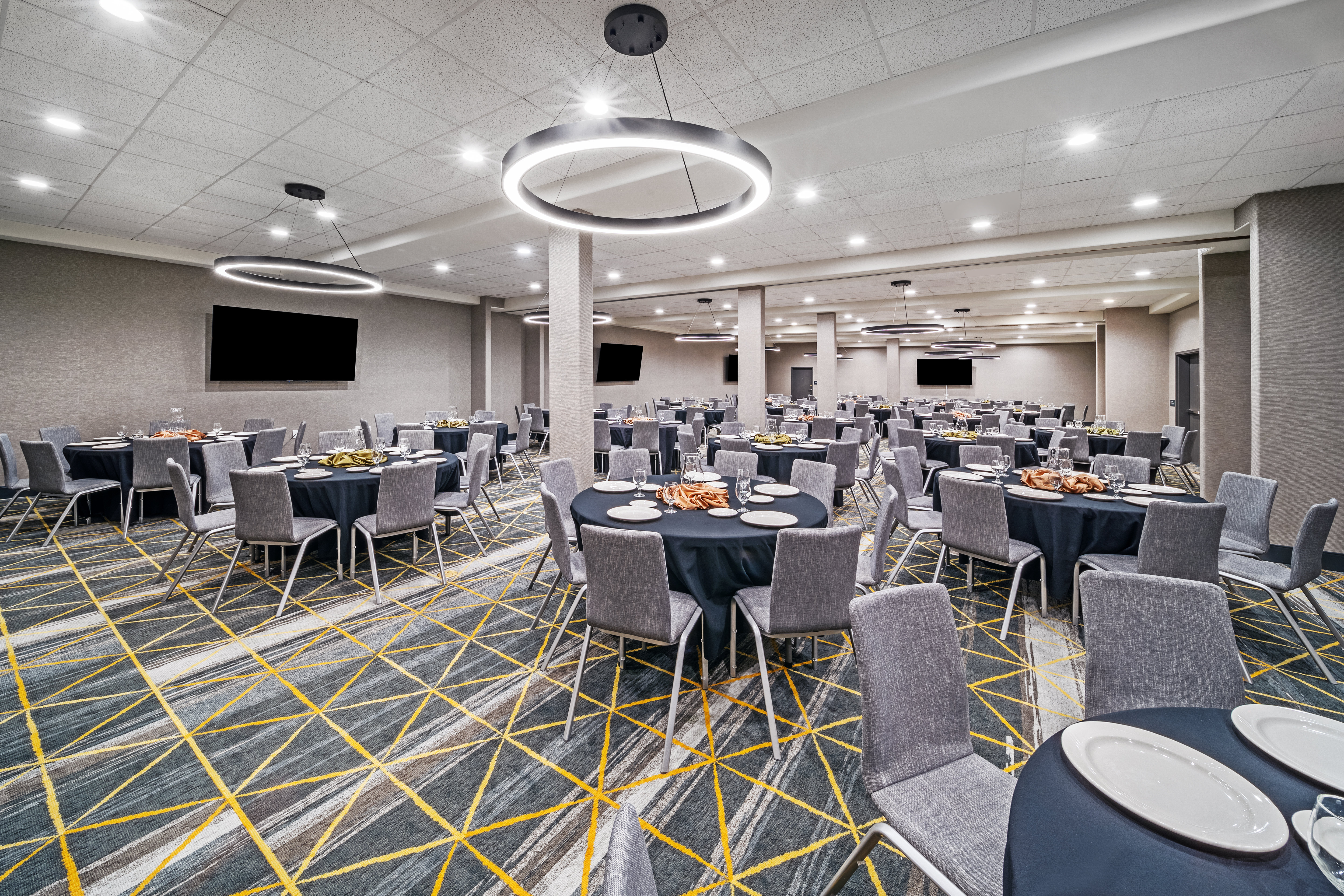 Holiday Inn Houma 19/21