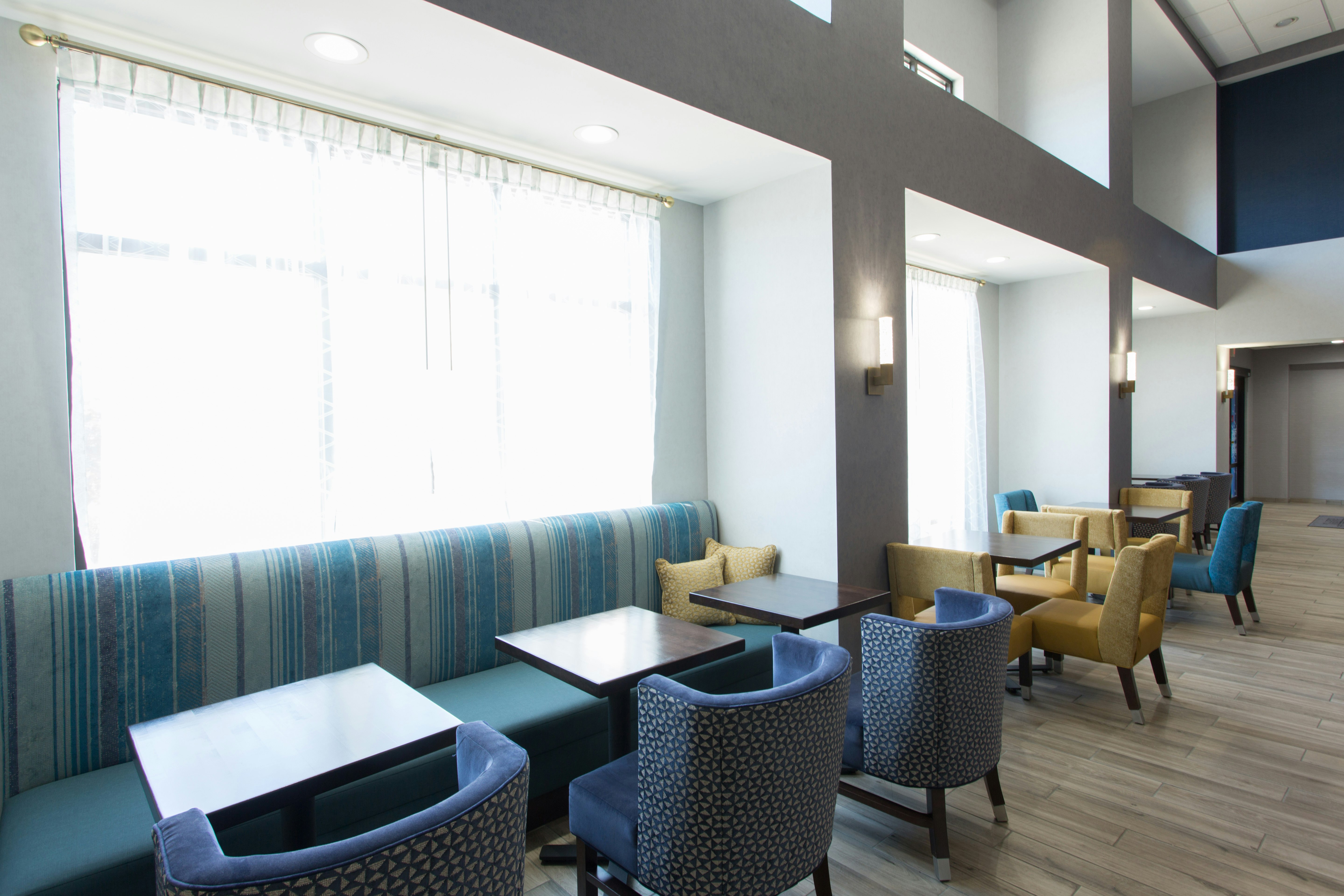 Hampton Inn Suites Ankeny 41/59