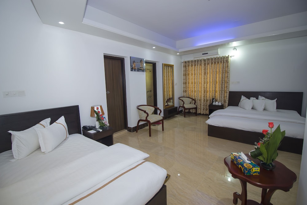 DELUXE, TWIN BEDS