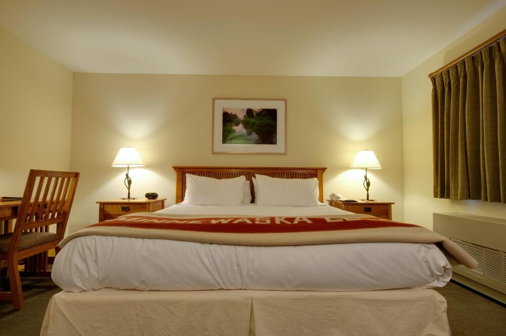 Minnewaska Lodge 3/27