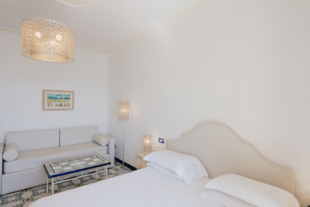 1 BEDROOM, DELUXE, SEA VIEW, TERRACE