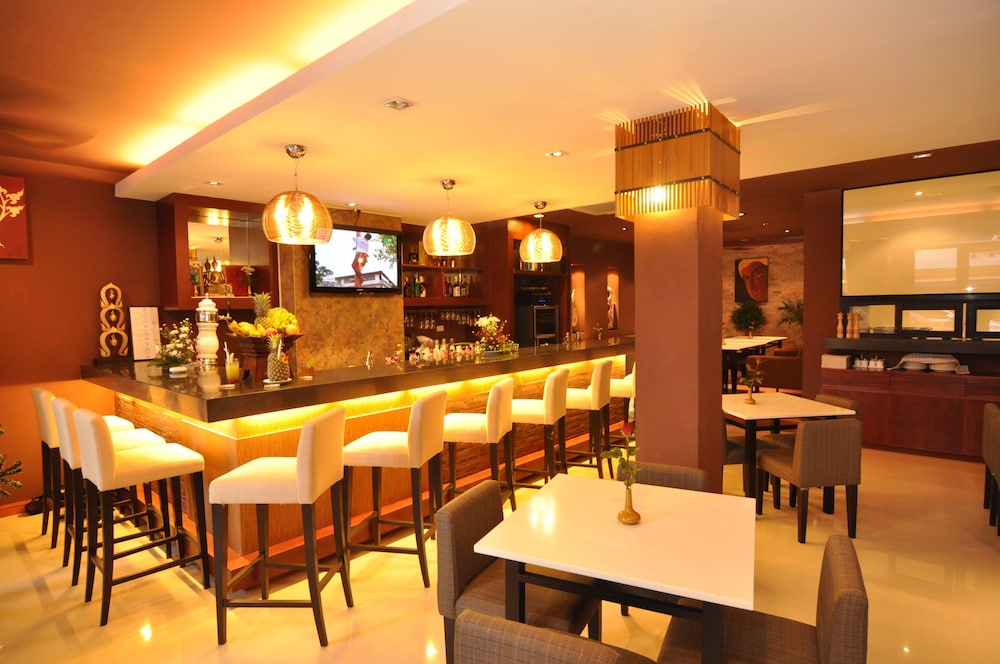 Hemingway's Hotel 29/39
