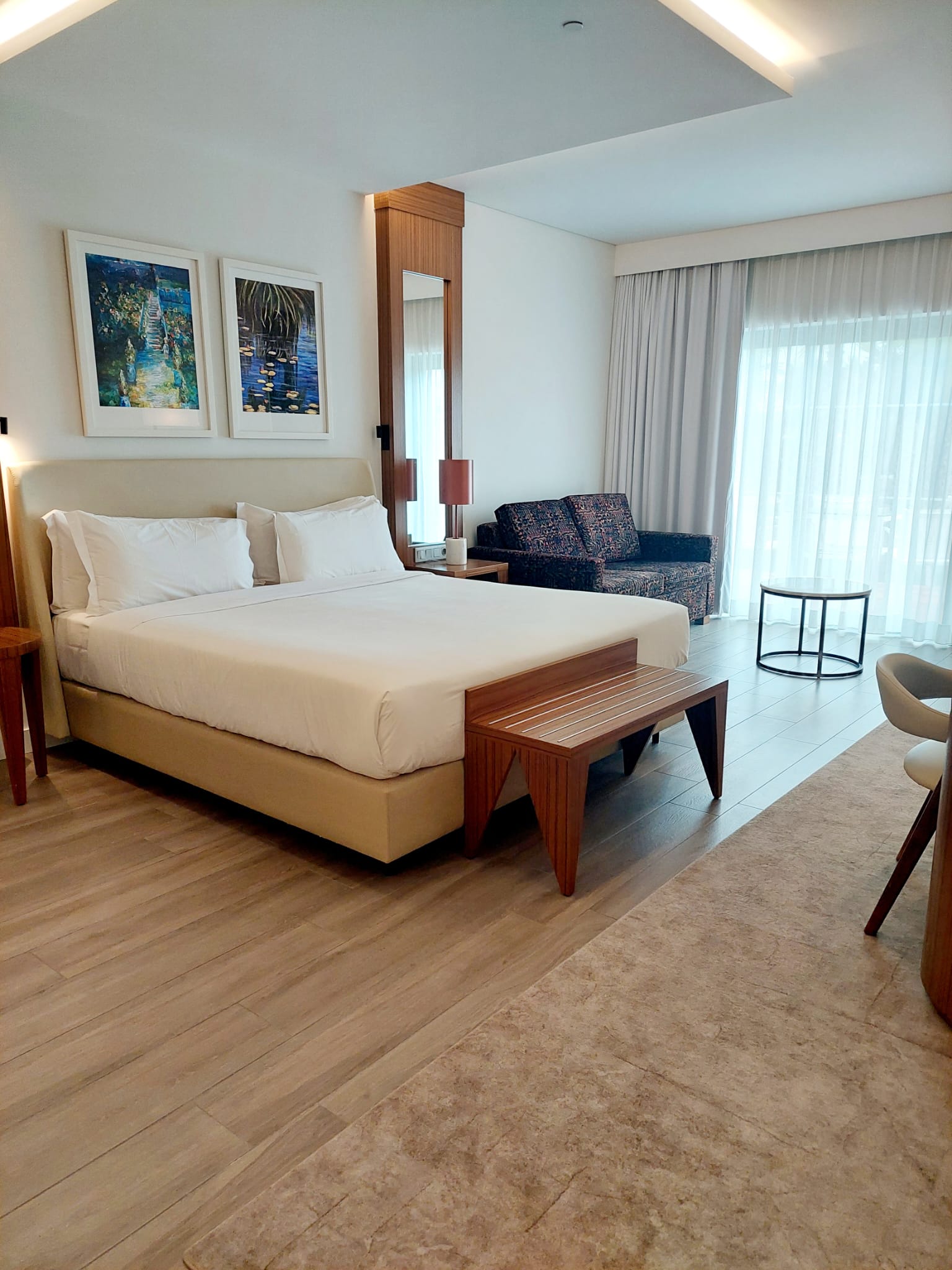 Junior Suite, Classic