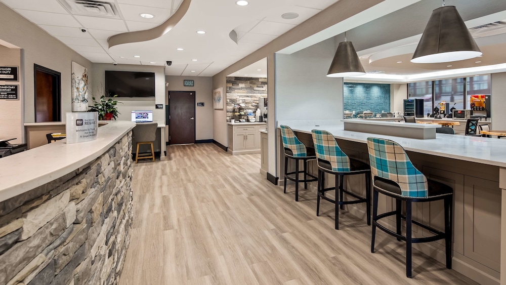 Best Western Plus Greenville I-385 Inn & Suites 44/53