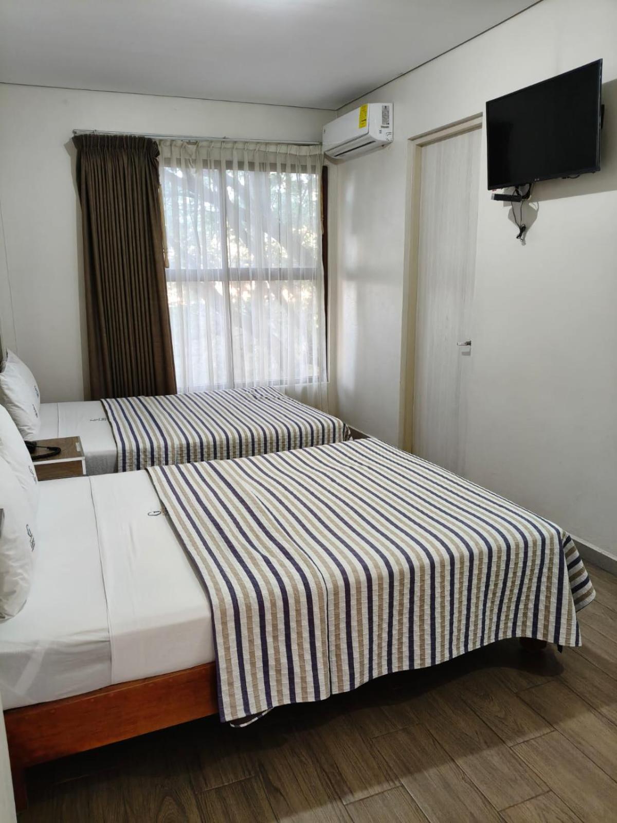 Hotel Guiva Aeropuerto 14/53