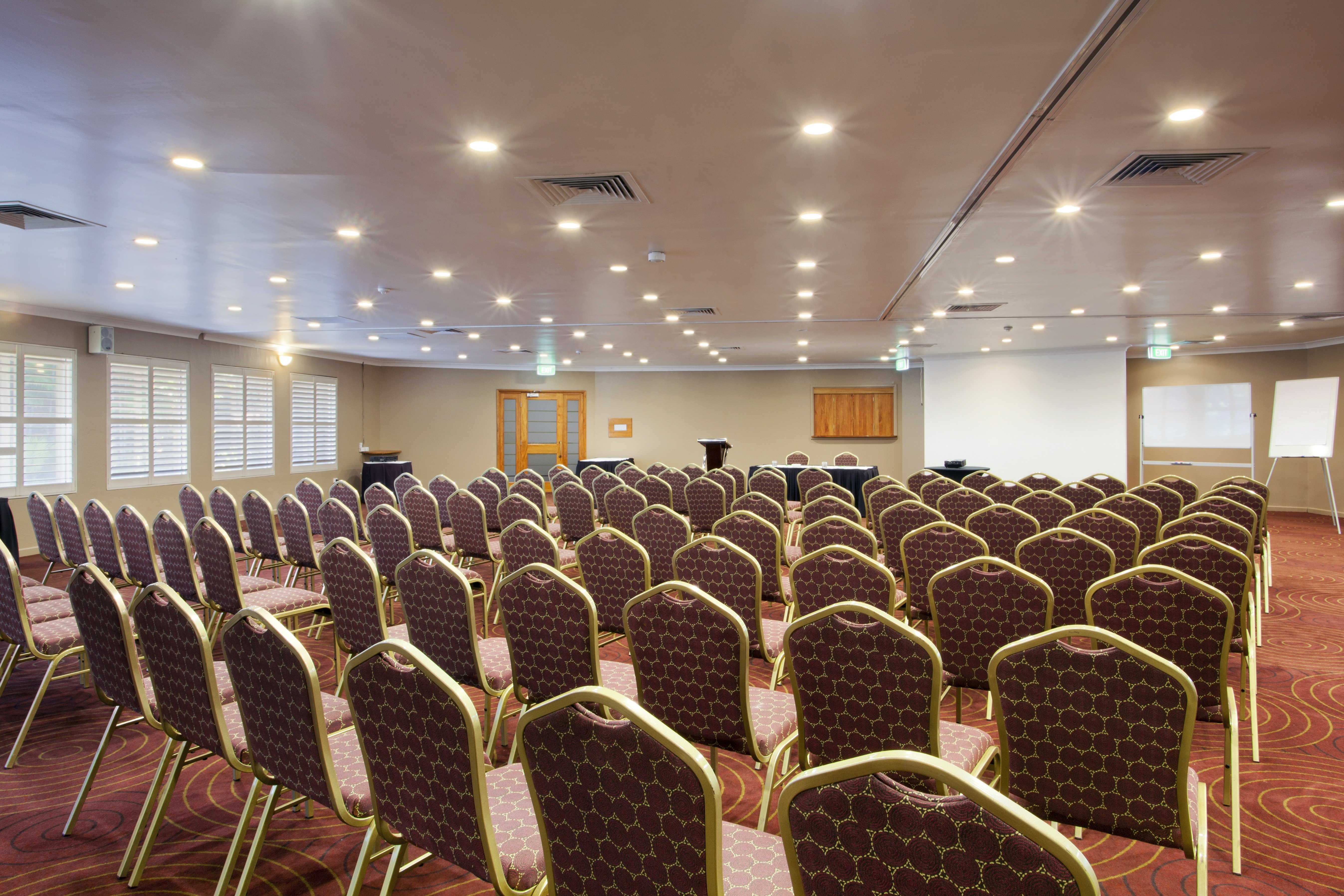 Holiday Inn Port Moresby 67/79