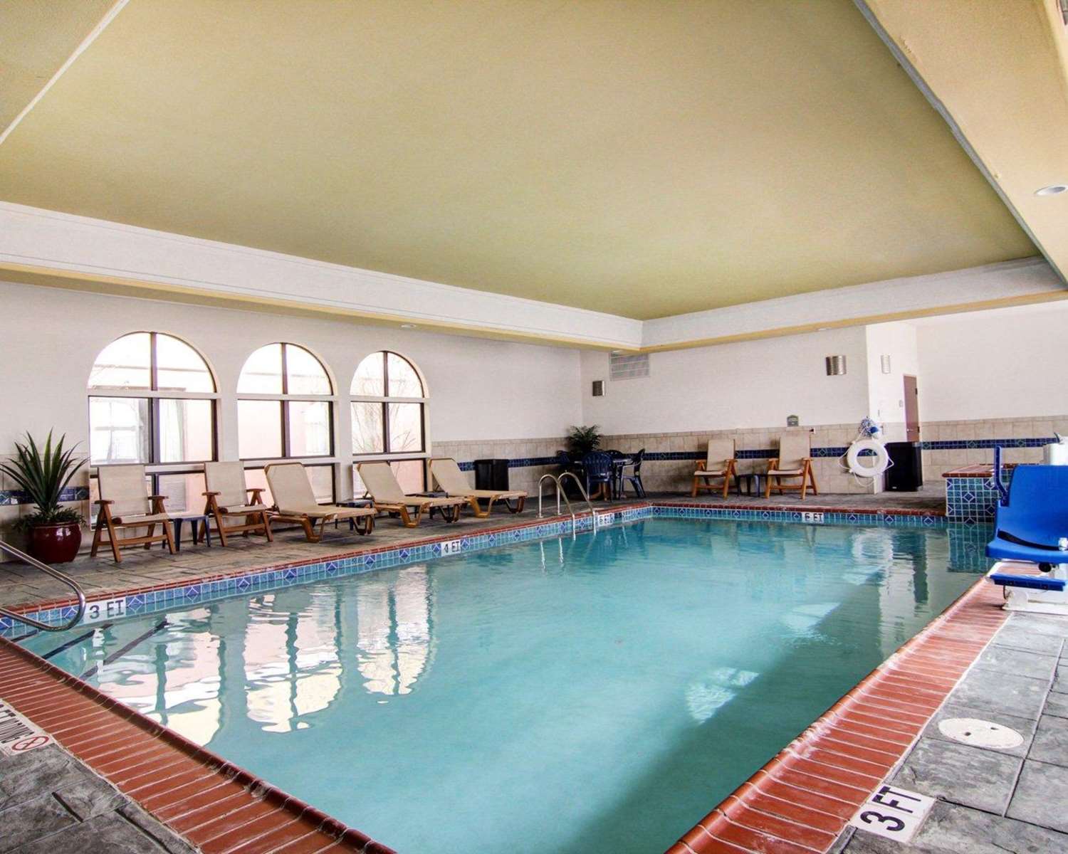 Comfort Suites Fort Stockton 13/26