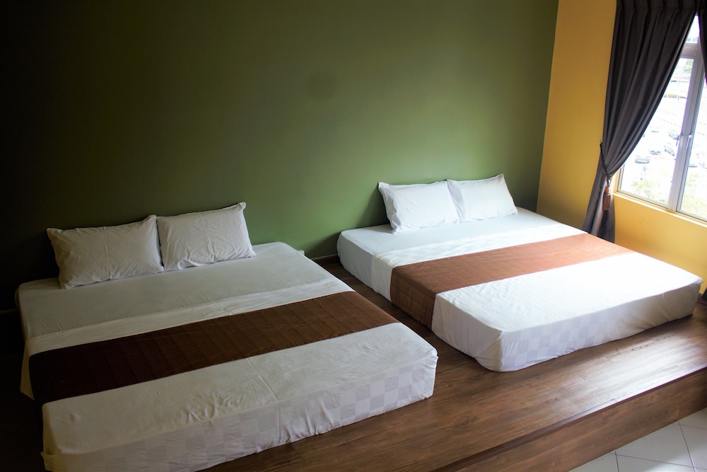 Aeon Tebrau Homestay & Hotel 20/62