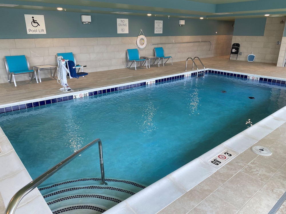 Holiday Inn Express & Suites Union City 29/47