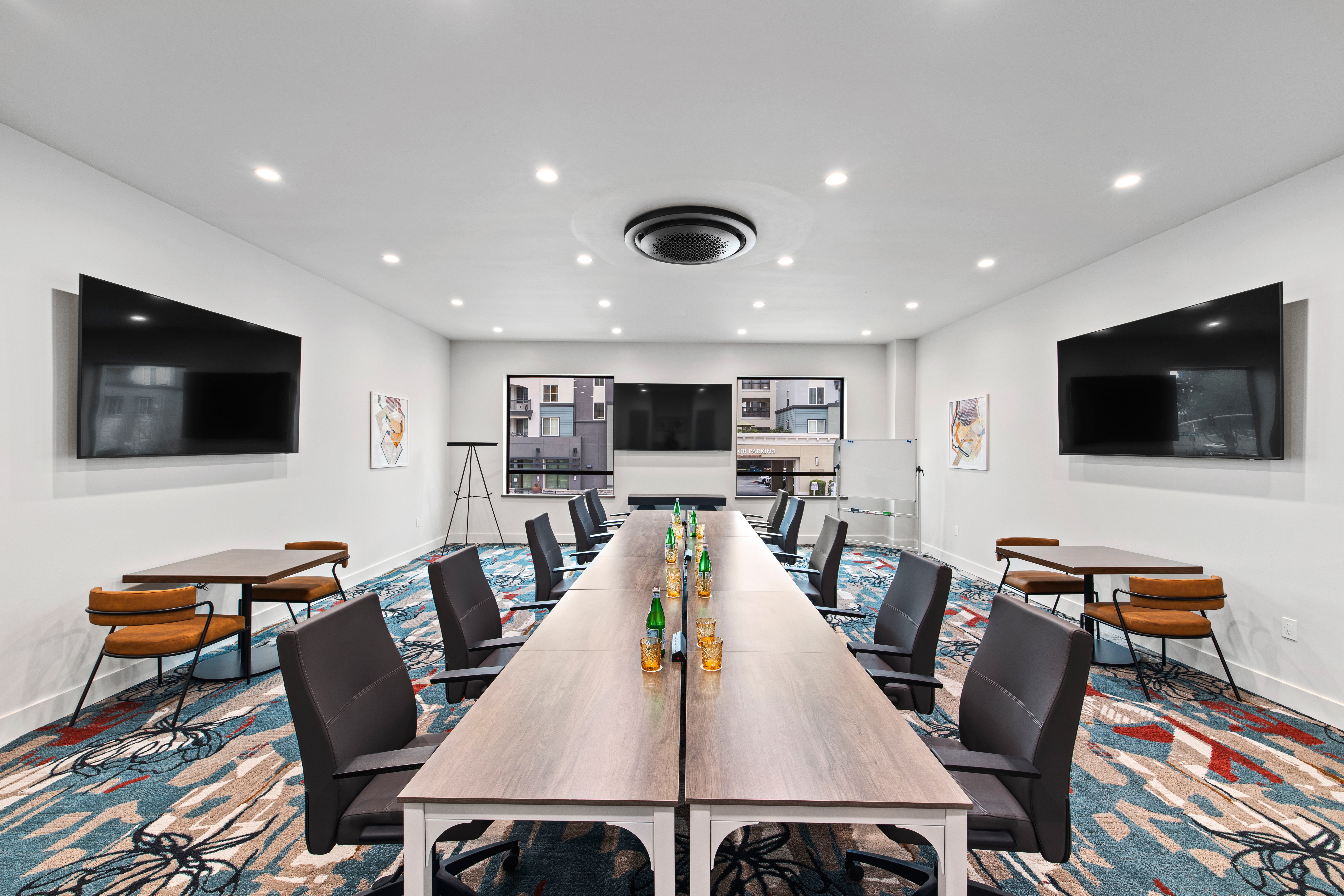 Voco Ardez Hotel Sunnyvale By IHG 40/50
