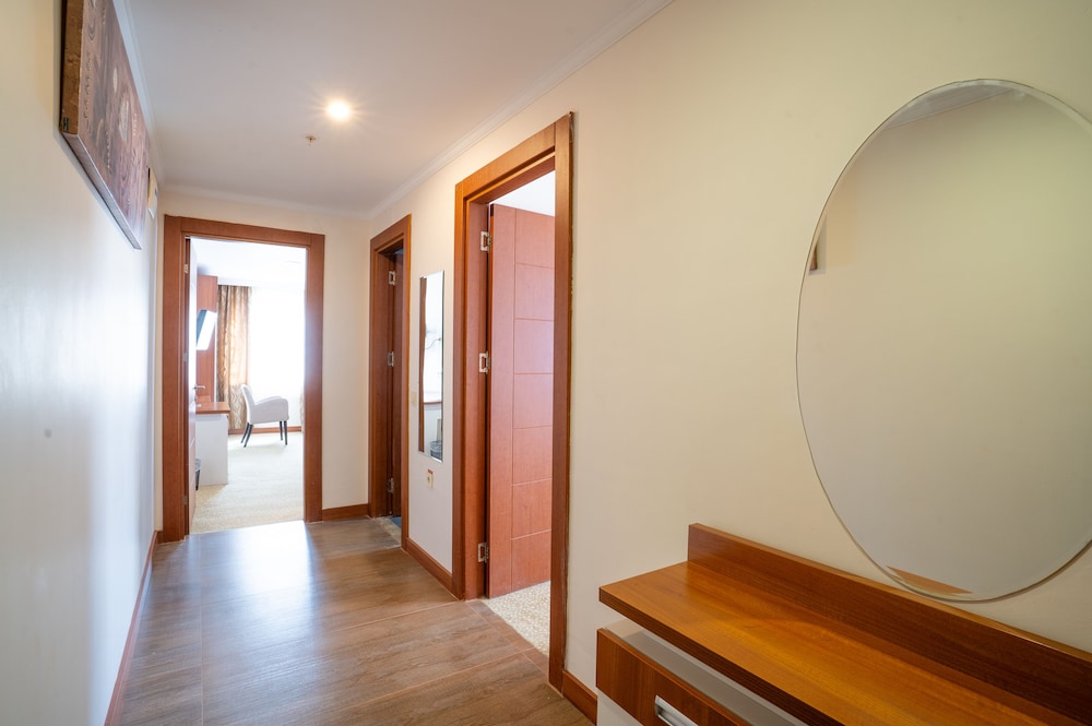 Kule Hotel And Spa 20/50