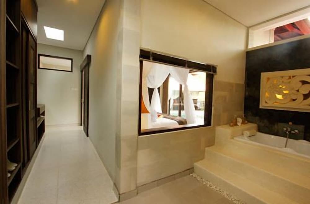 Griya Shanti Villas & Spa 50/50