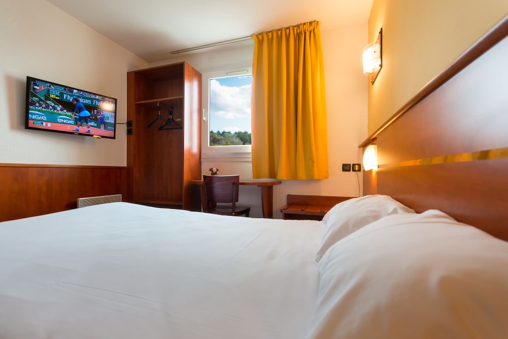Brit Hotel Rennes Cesson - Le Floreal 8/66