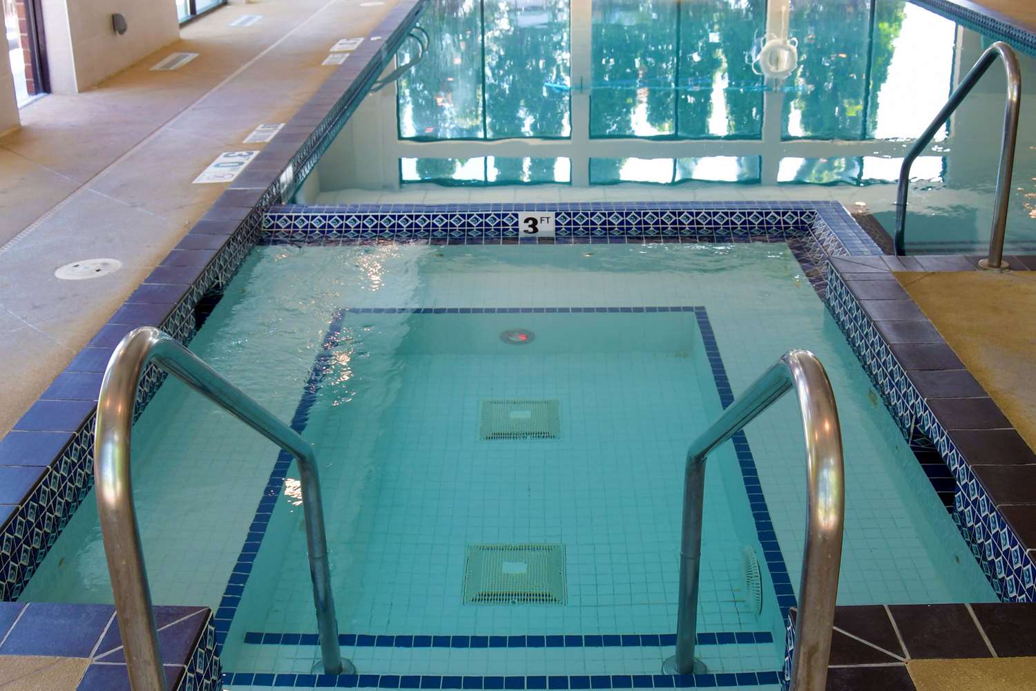 swimming pool spa