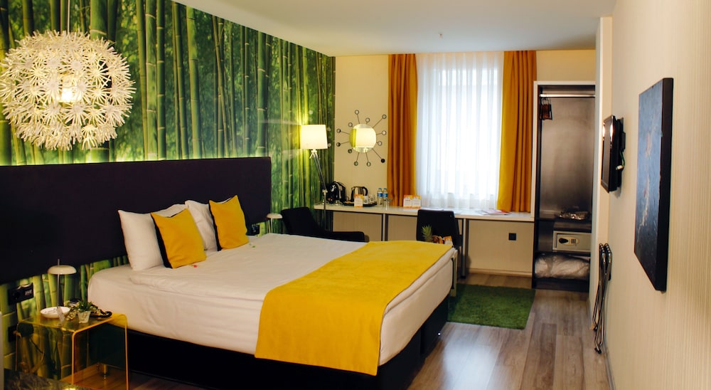 Tempo Suites Airport 25/47