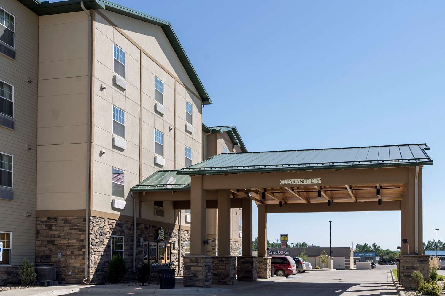 MainStay Suites Williston ND 7/58