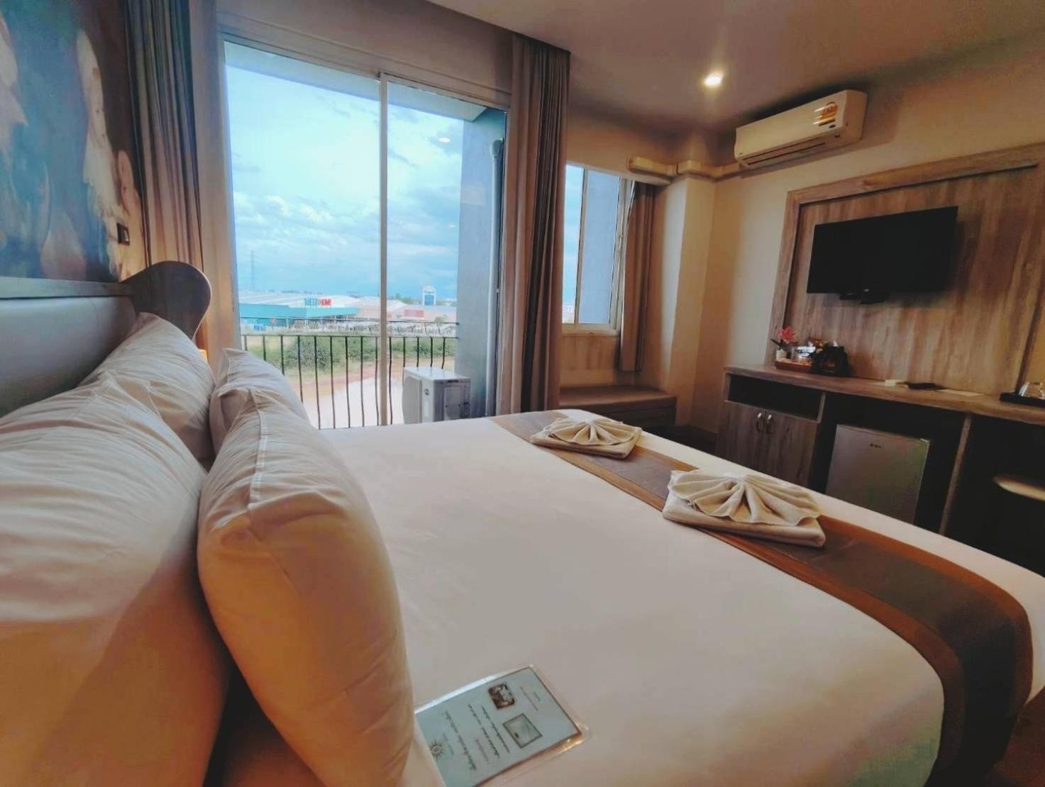 Superior, Double Bed, Bright Hotel Khon Kaen 4/6