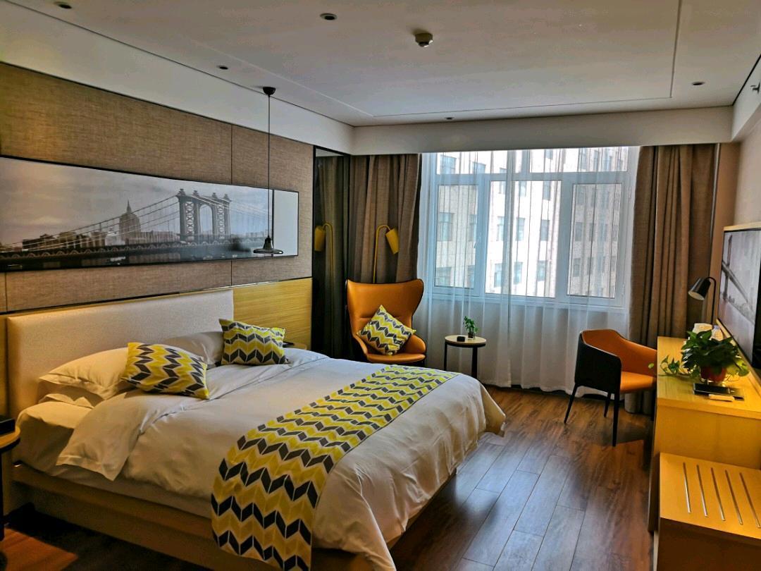Jiayi Hotel (Heze Danyang Overpass) 14/27