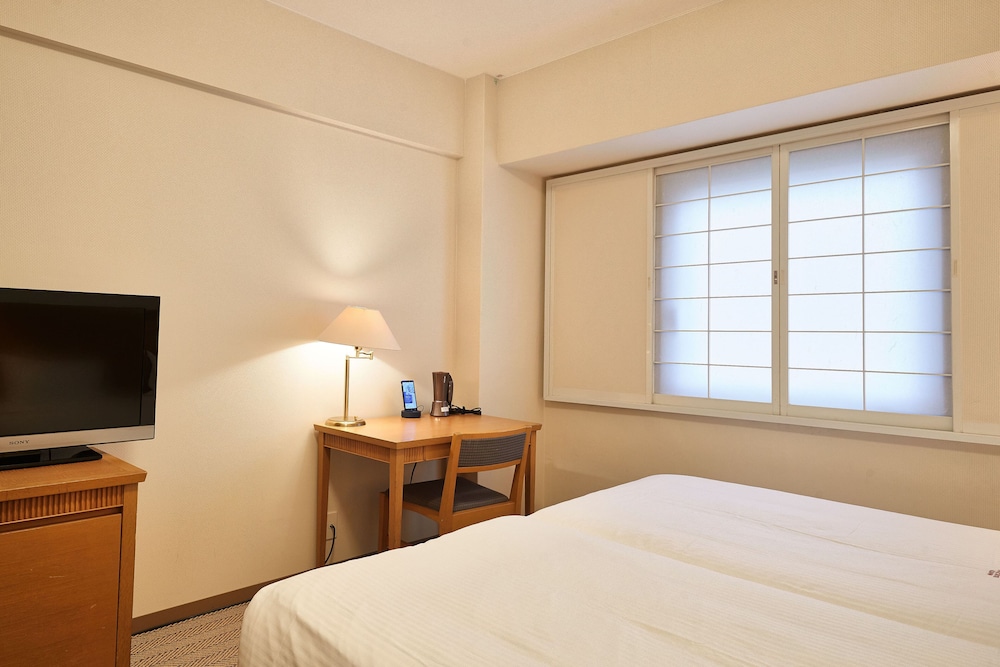 Pacific Hotel Okinawa 16/72