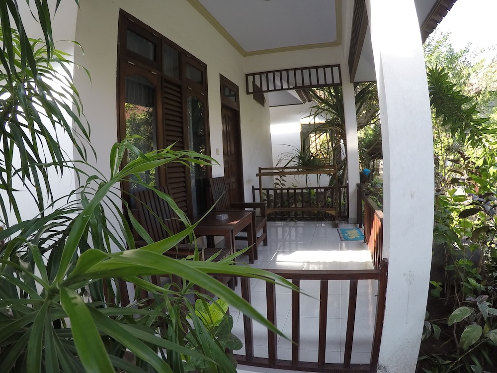 Gili Smile Bungalows 8/50