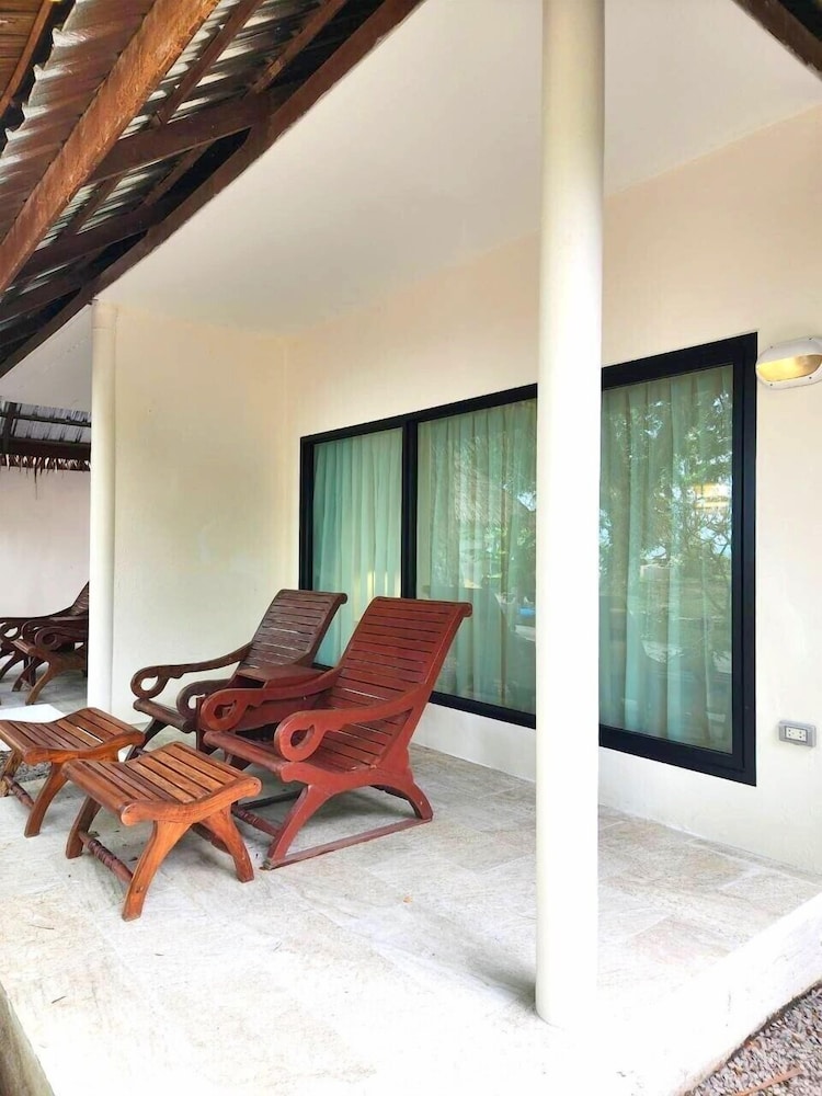 Twinbay Resort And Spa 58/69