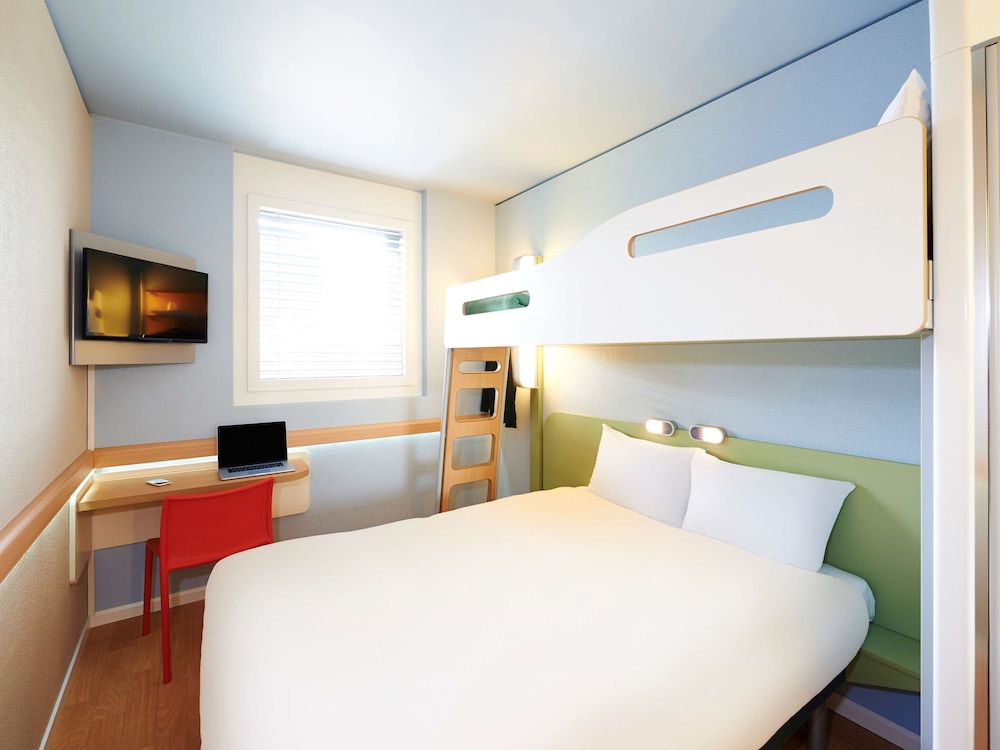 Ibis Budget Basel City 13/68