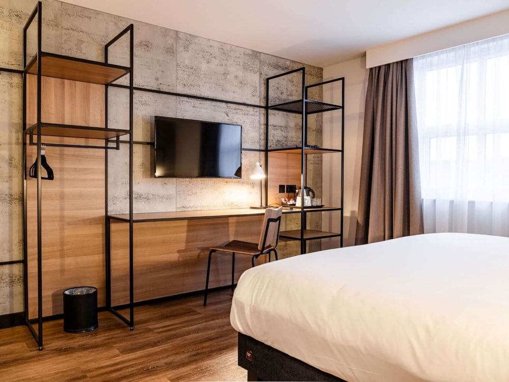 Ibis Coleraine Riverside 25/60