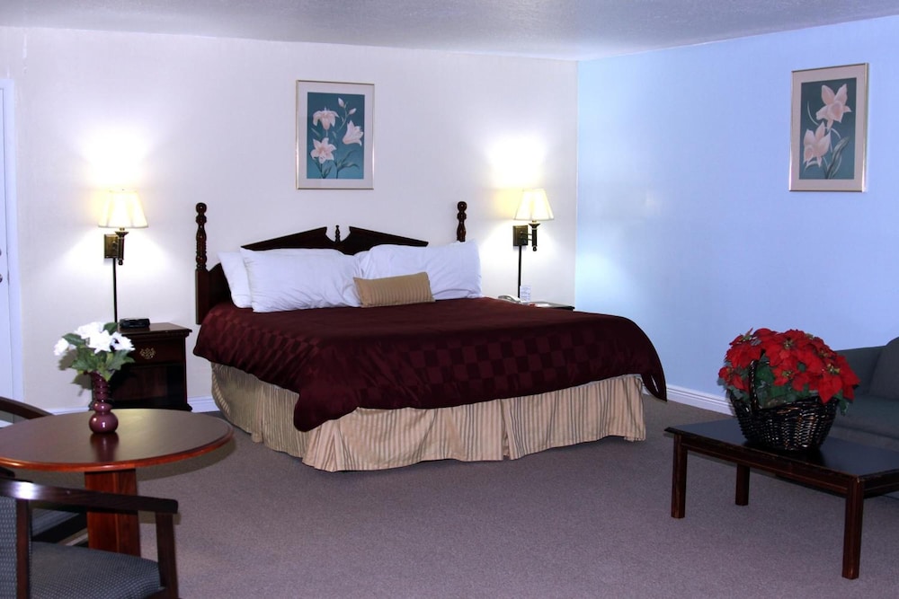 Knights Inn Mineral Wells 33/45