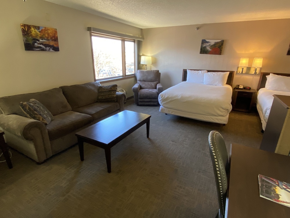 The Center Inn 11/30